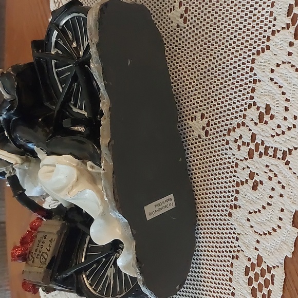 Love Never Dies Newly Wed Skeleton Couple On Bike Goth Romance Decor Figurine - Picture 16 of 16